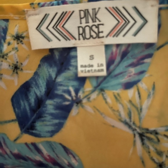 Pink Rose Top Size Small - Picture 5 of 5